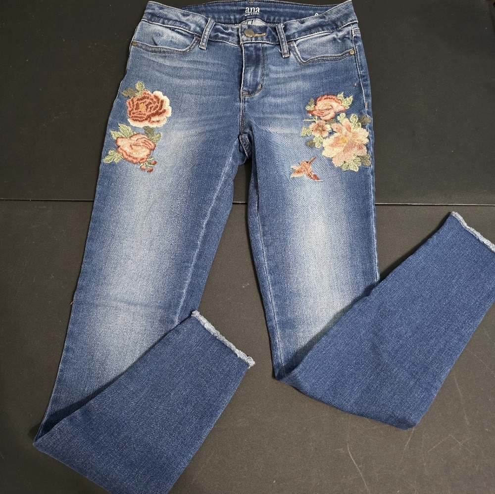 a.n.a Blue Flower Embroidered Denim Jeans Womens Size 2